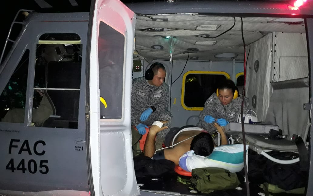 Mediante una operación nocturna el CACOM 6 evacua ciudadano herido por arma cortopunzante