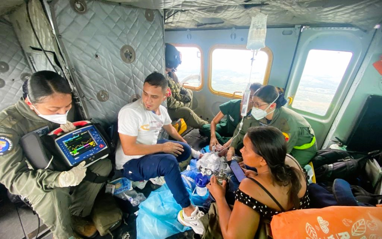 Evacuación aeromédica humanitaria a un menor de edad fue liderada por su Fuerza Aérea Colombiana