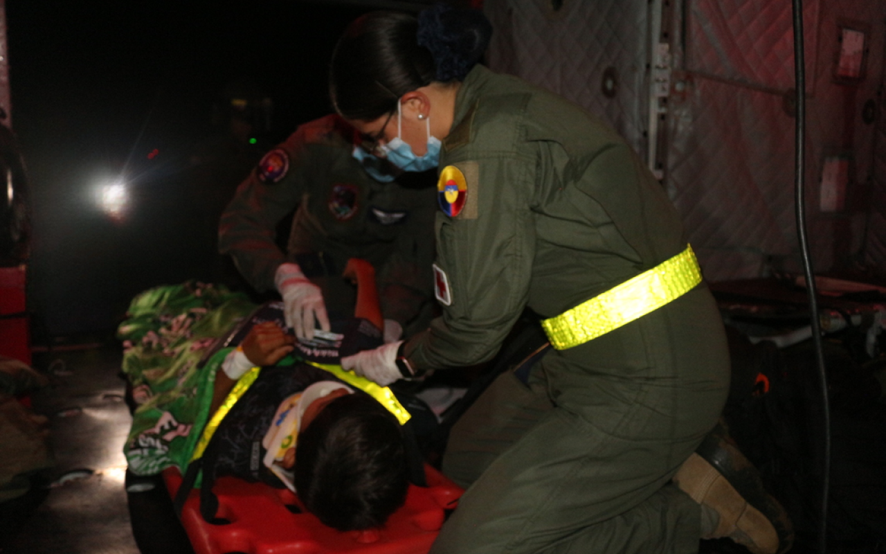 En Caquetá, un menor de edad fue trasladado de urgencia en  un helicóptero de su Fuerza Aérea Colombiana