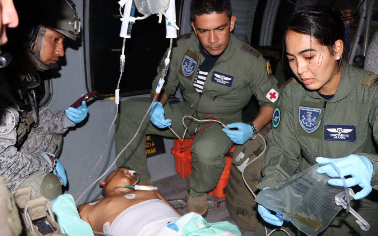 Vida de un menor de edad fue salvada tras despliegue aéreo de su Fuerza Aérea