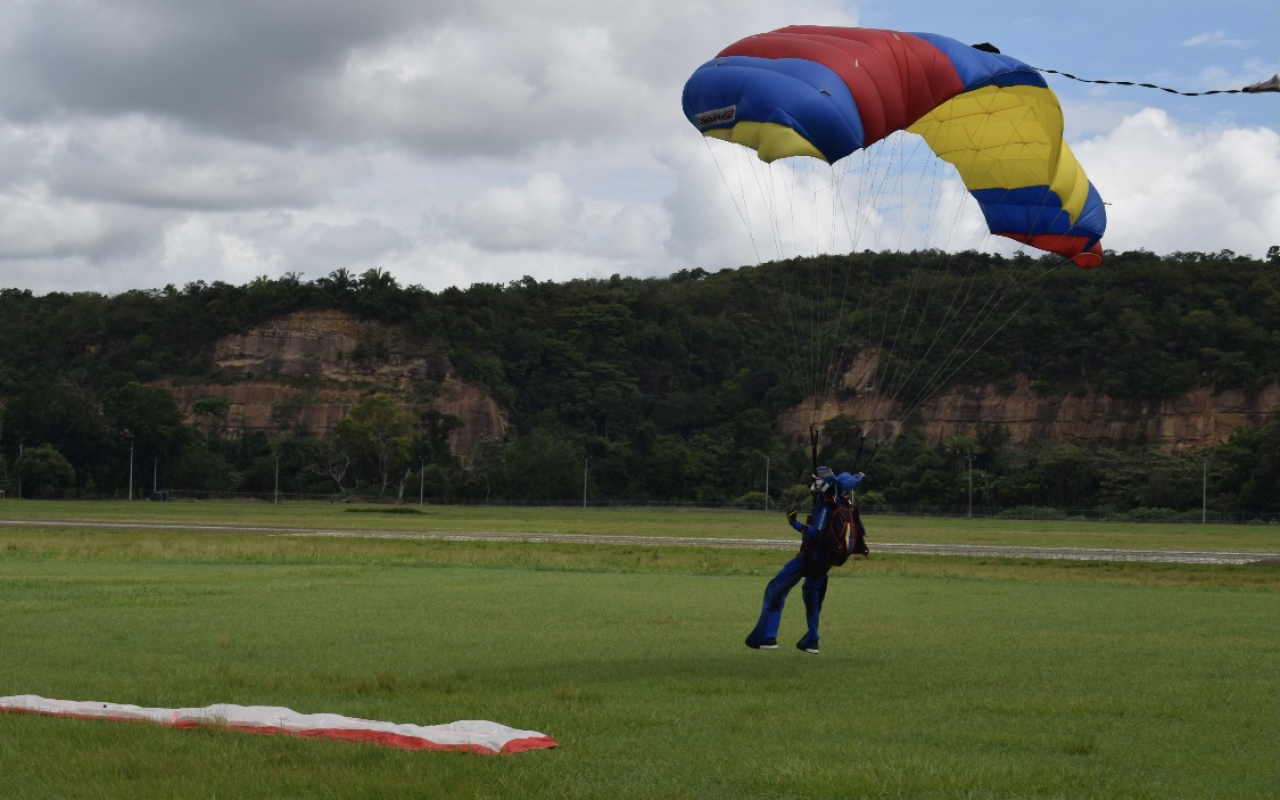 Paracaidismo militar Paracaidismo militar